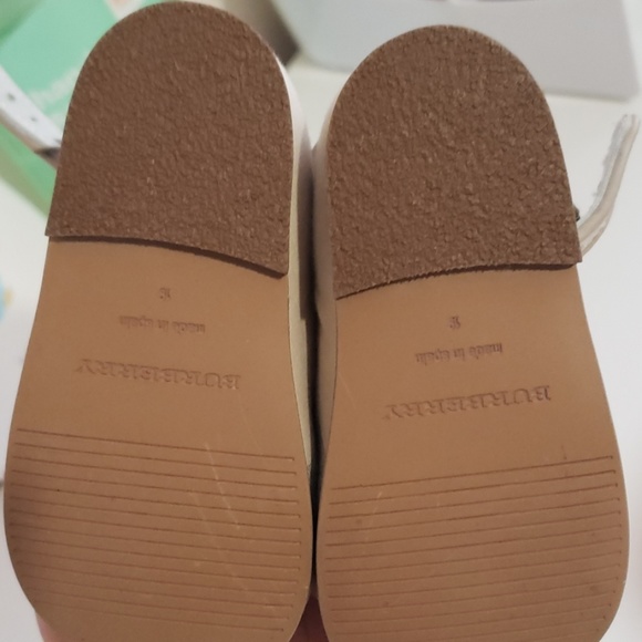 Shoes - Picture 3 of 3